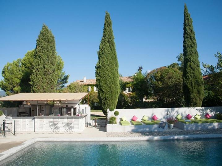 Hotel Domaine La Parpaille Cucuron Esterno foto